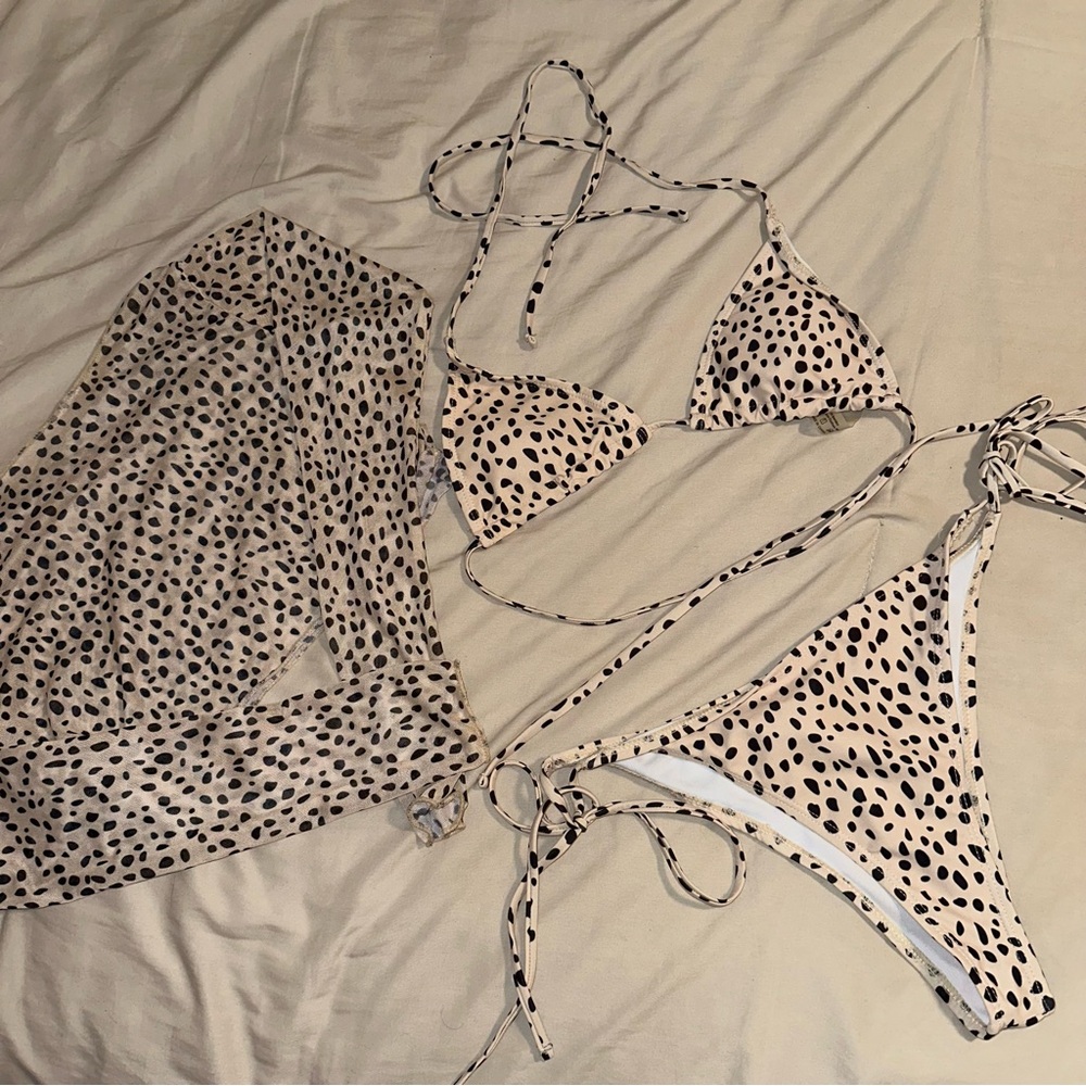 SHEIN Spotted Print Bikini Set with Cover-Up